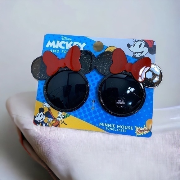 Minnie Mouse Bow Sunglasses 100% UV Protection Disney Black Red Kids - Picture 1 of 4